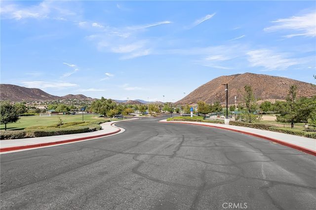 34234 Parkside Drive, Lake Elsinore, CA 92532