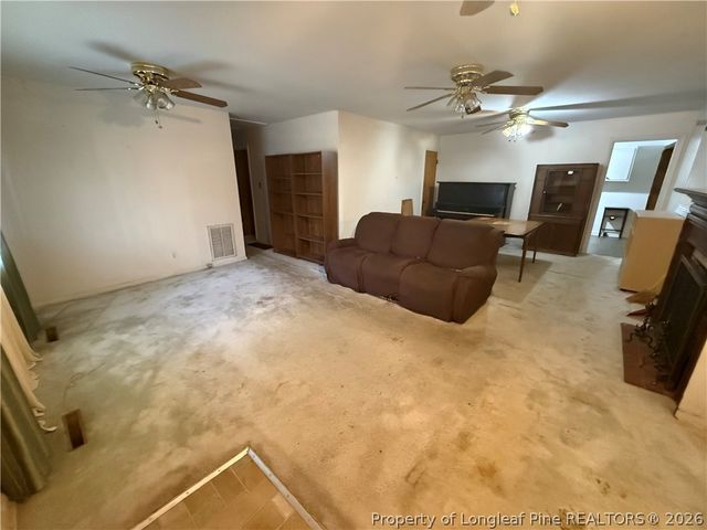 1876 Gola Drive, Fayetteville, NC 28301