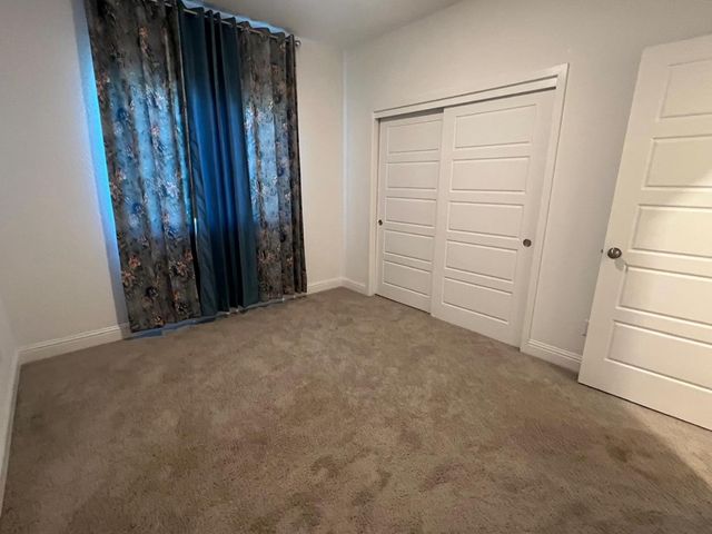 5823 E Pitt Avenue, Fresno, CA 93727