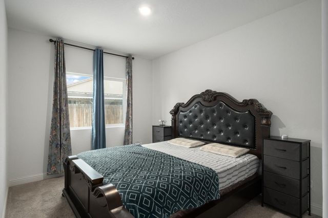 5823 E Pitt Avenue, Fresno, CA 93727