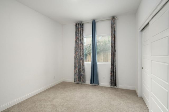 5823 E Pitt Avenue, Fresno, CA 93727