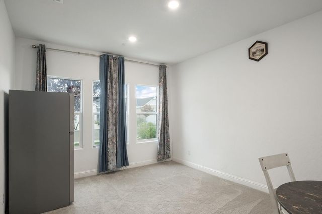 5823 E Pitt Avenue, Fresno, CA 93727