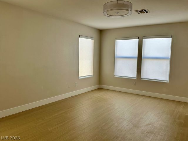 5352 Magnolia Crossing Street, Las Vegas, NV 89148