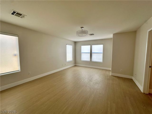 5352 Magnolia Crossing Street, Las Vegas, NV 89148