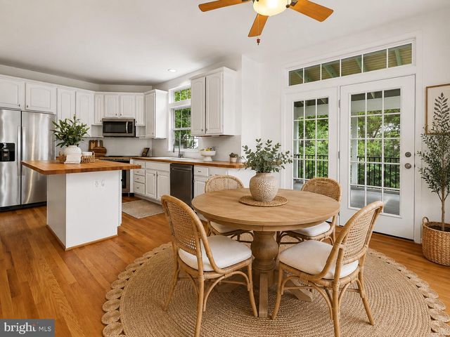 43436 ORSON ST, Chantilly, VA 20152