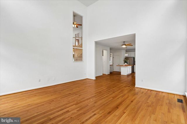 43436 ORSON ST, Chantilly, VA 20152