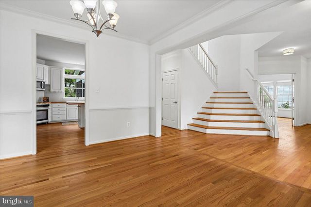43436 ORSON ST, Chantilly, VA 20152