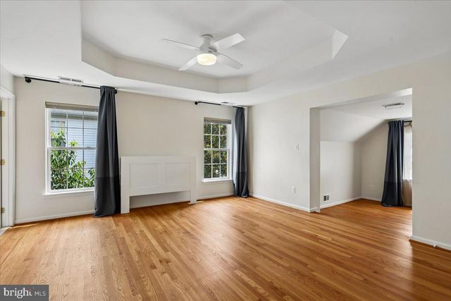 43436 ORSON ST, Chantilly, VA 20152