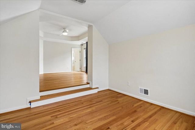 43436 ORSON ST, Chantilly, VA 20152