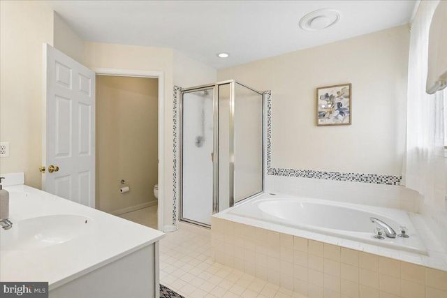 43436 ORSON ST, Chantilly, VA 20152