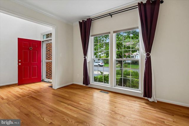 43436 ORSON ST, Chantilly, VA 20152