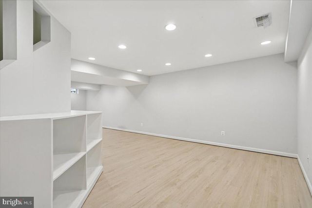 43436 ORSON ST, Chantilly, VA 20152
