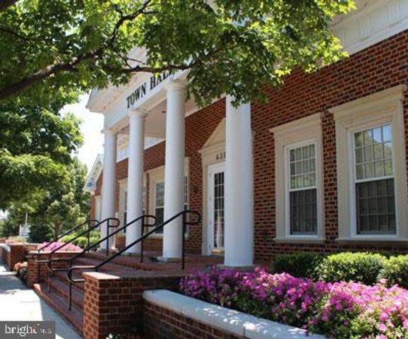 43436 ORSON ST, Chantilly, VA 20152