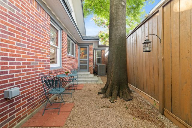 1613 California Street, Houston, TX 77006