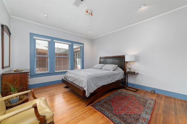 1613 California Street, Houston, TX 77006