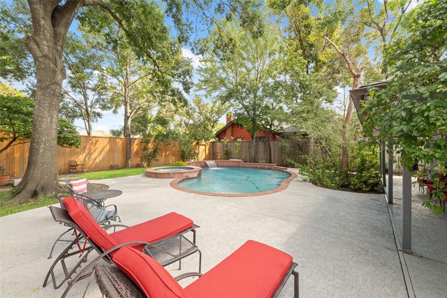 1613 California Street, Houston, TX 77006