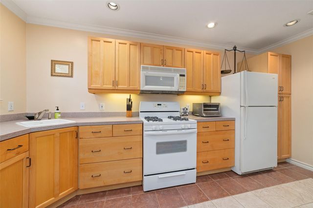 1613 California Street, Houston, TX 77006