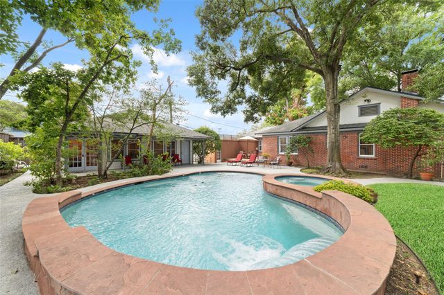 1613 California Street, Houston, TX 77006