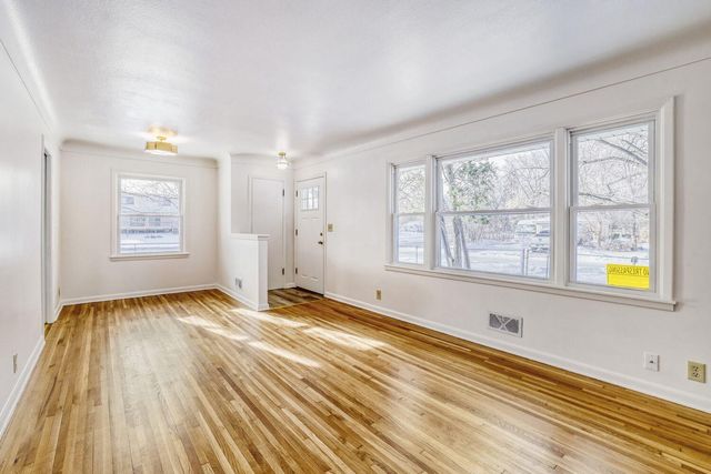 6300 Quebec Avenue N, Brooklyn Park, MN 55428