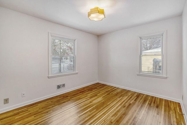 6300 Quebec Avenue N, Brooklyn Park, MN 55428