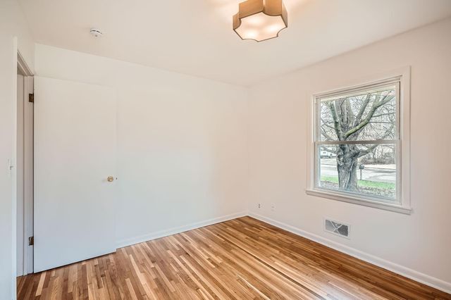 6300 Quebec Avenue N, Brooklyn Park, MN 55428