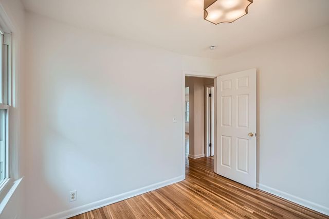 6300 Quebec Avenue N, Brooklyn Park, MN 55428