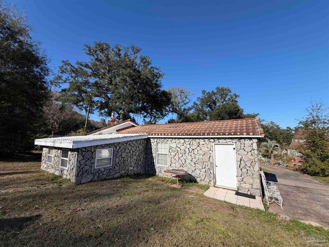 9445 Scenic Hwy, Pensacola, FL 32514