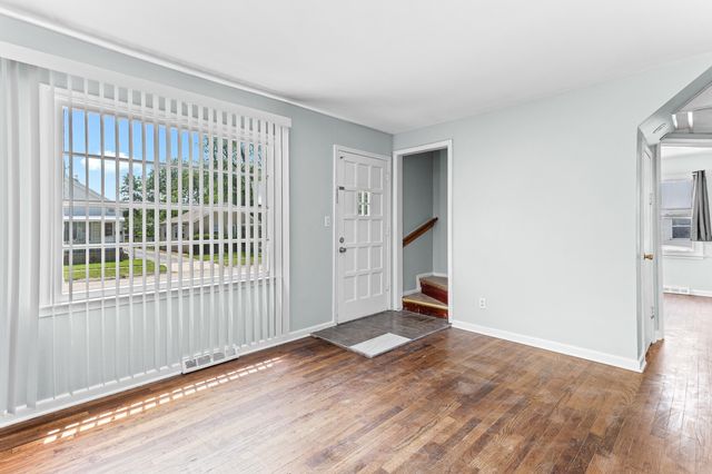 8041 Packard Avenue, Warren, MI 48089