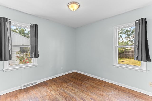 8041 Packard Avenue, Warren, MI 48089
