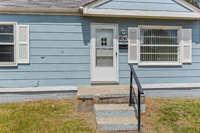 8041 Packard Avenue, Warren, MI 48089