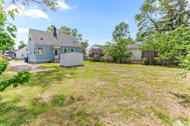 8041 Packard Avenue, Warren, MI 48089