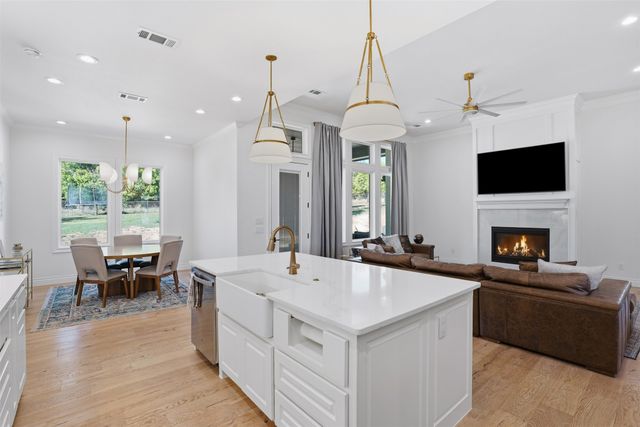 305 Glade Valley Road, Azle, TX 76020