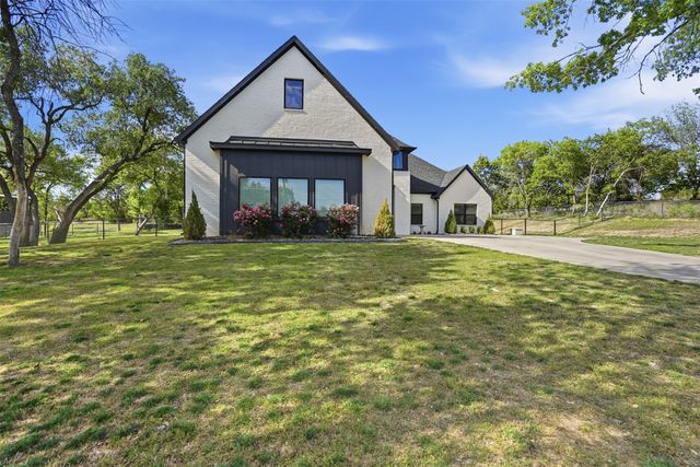305 Glade Valley Road, Azle, TX 76020