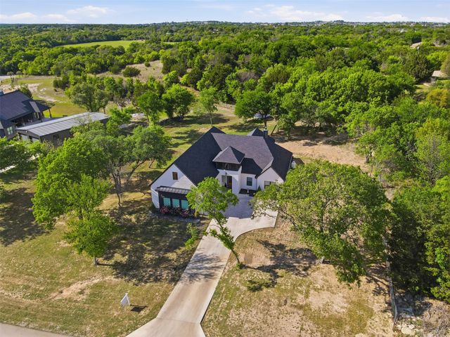 305 Glade Valley Road, Azle, TX 76020