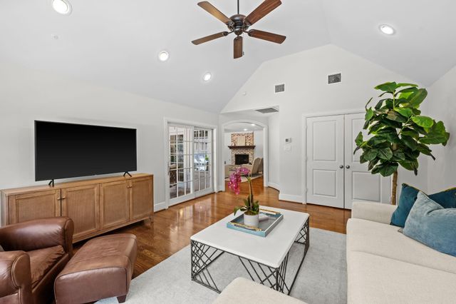 13614 Apple Tree Road, Houston, TX 77079