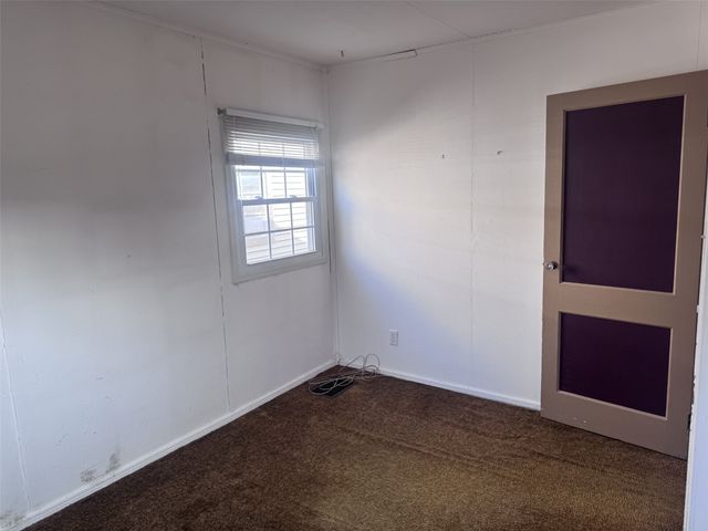 3735 Kencrest Drive NE, Cedar Rapids, IA 52402