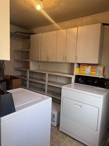 3735 Kencrest Drive NE, Cedar Rapids, IA 52402