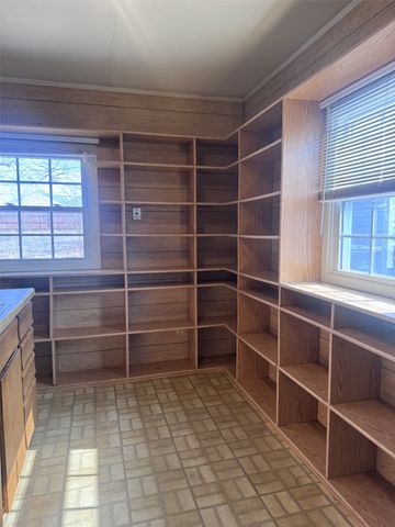 3735 Kencrest Drive NE, Cedar Rapids, IA 52402