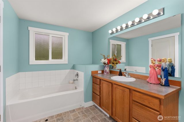 209 48 Haywire Road, Chehalis, WA 98532