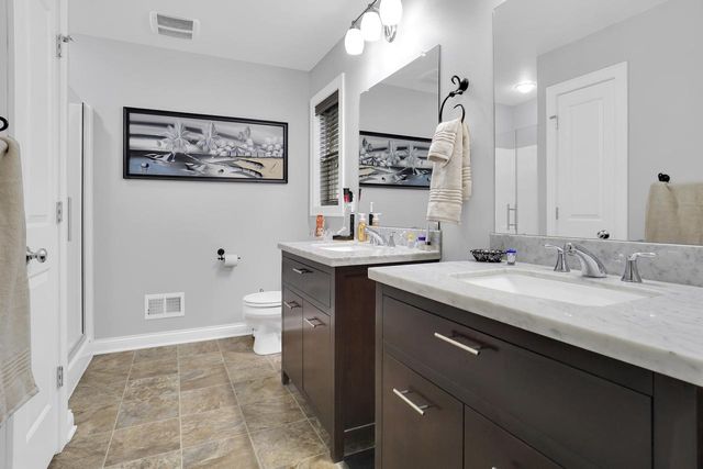 340 Willow LANE, Hartford, WI 53027