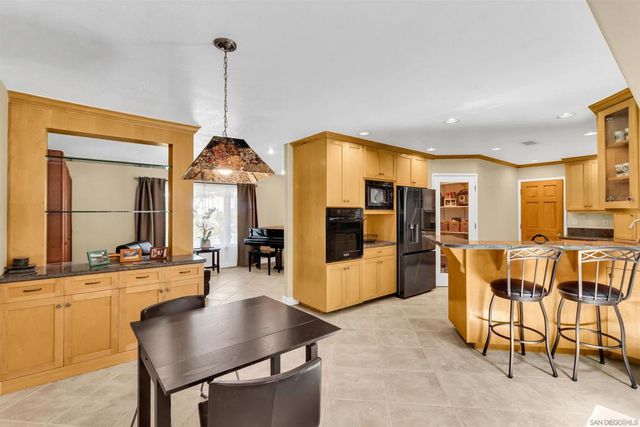 7310 Hamlet Ave., San Diego, CA 92120