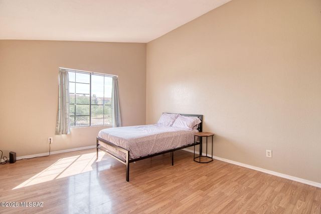 5614 S Wood Crest Drive, Tucson, AZ 85746