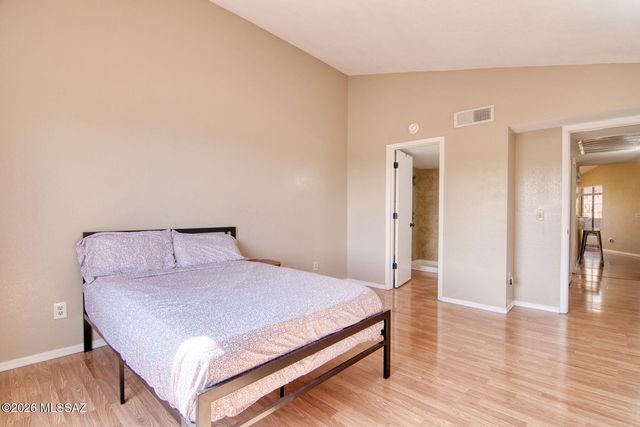 5614 S Wood Crest Drive, Tucson, AZ 85746