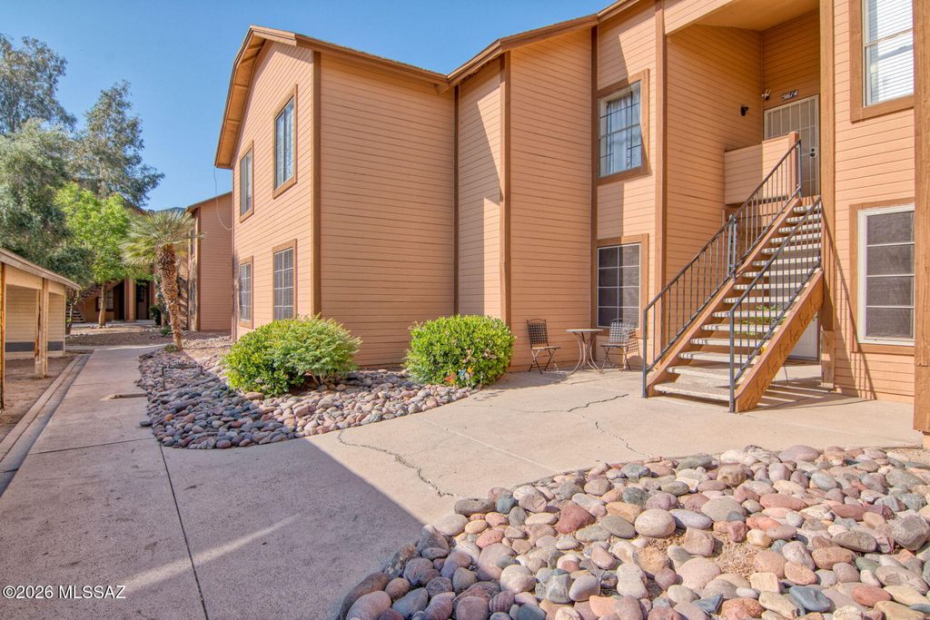 5614 S Wood Crest Drive, Tucson, AZ 85746