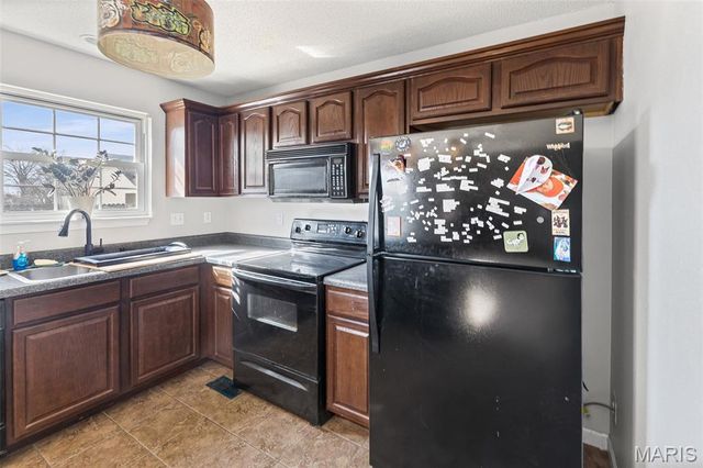 1009 Pine Street, New Baden, IL 62265