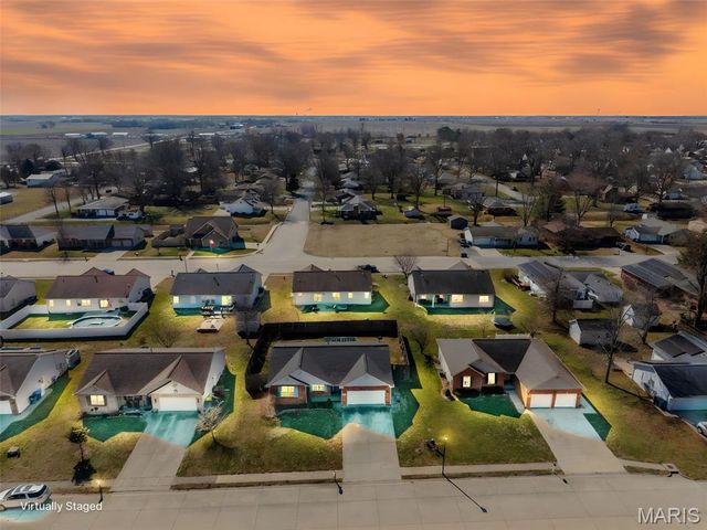 1009 Pine Street, New Baden, IL 62265