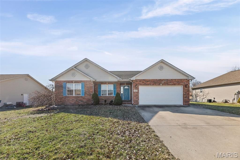 1009 Pine Street, New Baden, IL 62265