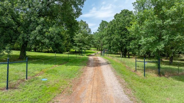 365 Calihan Road, Booneville, AR 72927