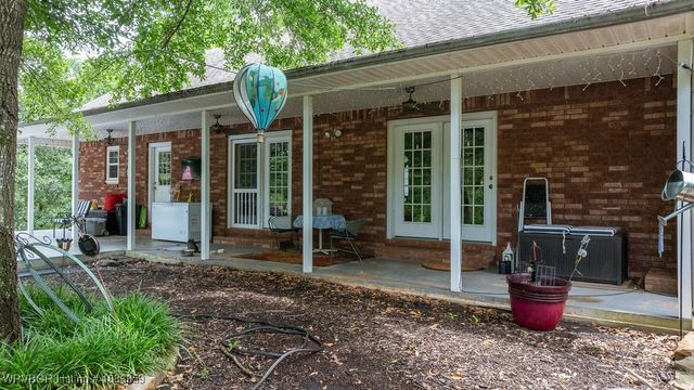 365 Calihan Road, Booneville, AR 72927