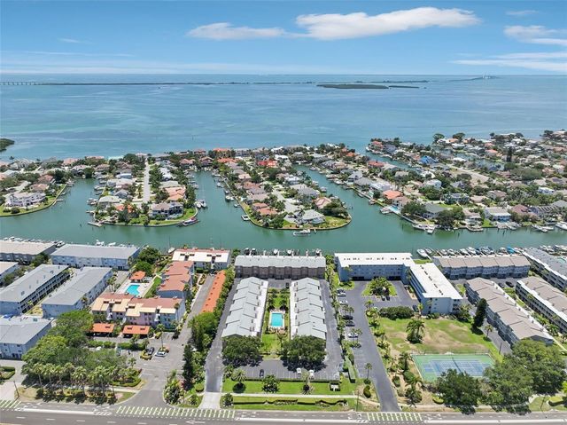 637 PINELLAS BAYWAY 105, Tierra Verde, FL 33715